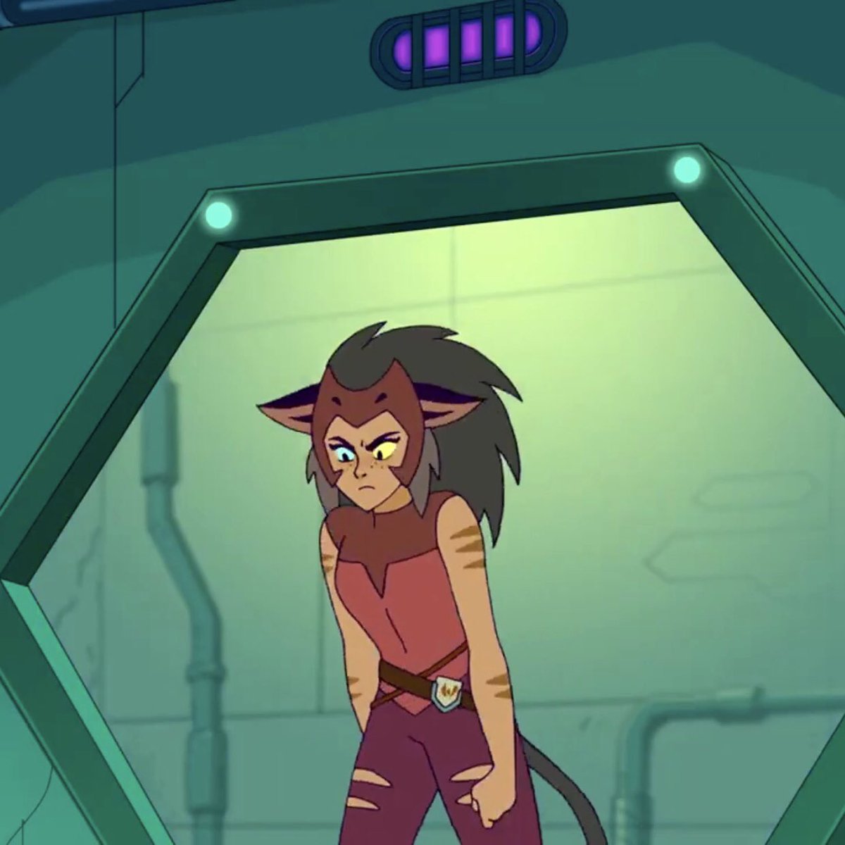 // she racomic catra as show catra; a thread