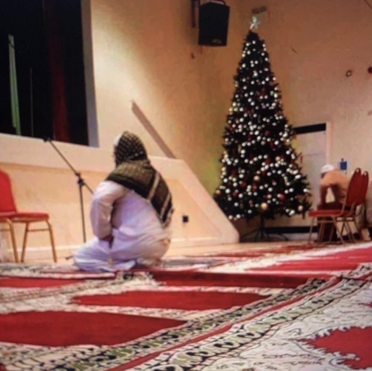 forza_____'s tweet image. Même le sheytan il est perdu