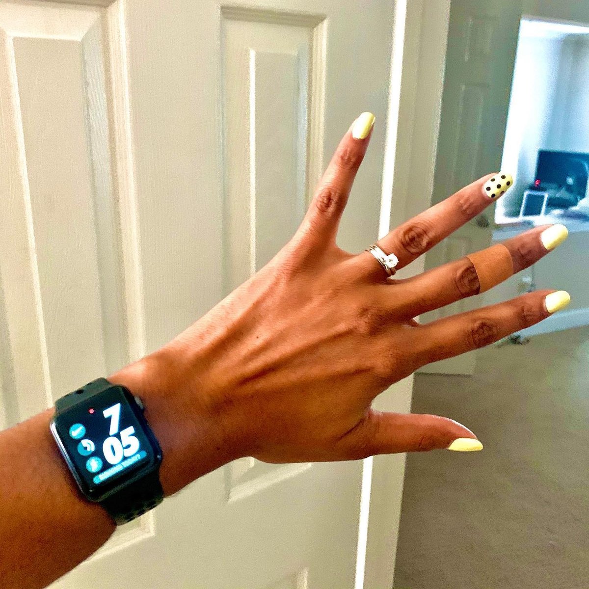 tcbandages's tweet photo. When you're showing off your new fav gifts, you shouldn't have to worry about your bandage standing out. What was your favorite gift from this year?
📷: @loveteachbless
#tcbandages #representationmatters #bandagesforme #color #seecolor #representation #ispyabandage https://t.co/y2B6JnGuAp