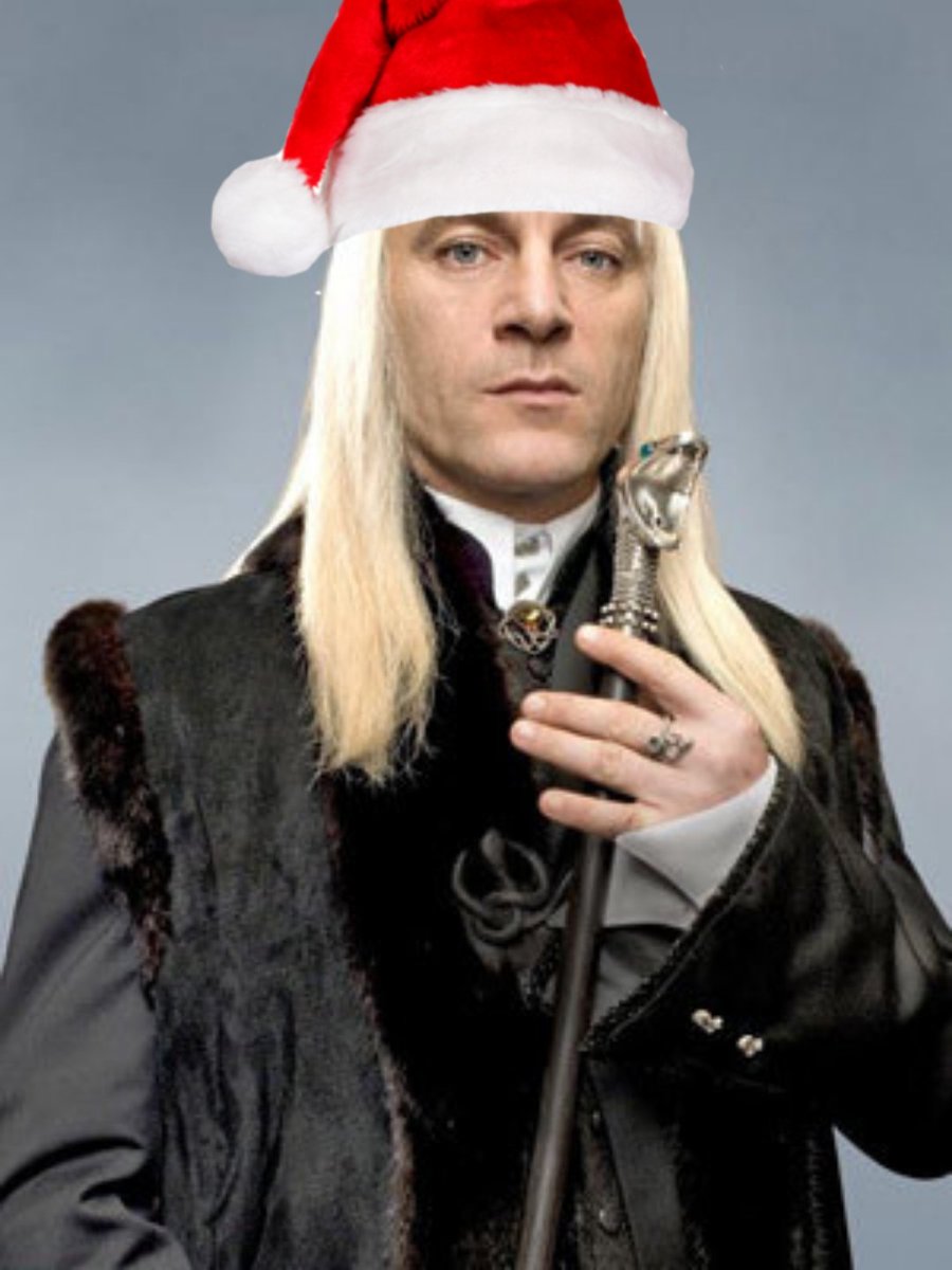 KeriReddy85's tweet photo. Can you imagine Lucius with a bloody santa hat on?

@TomFelton @feltbeats #HolidayHomeParty https://t.co/5okF6N1PXH
