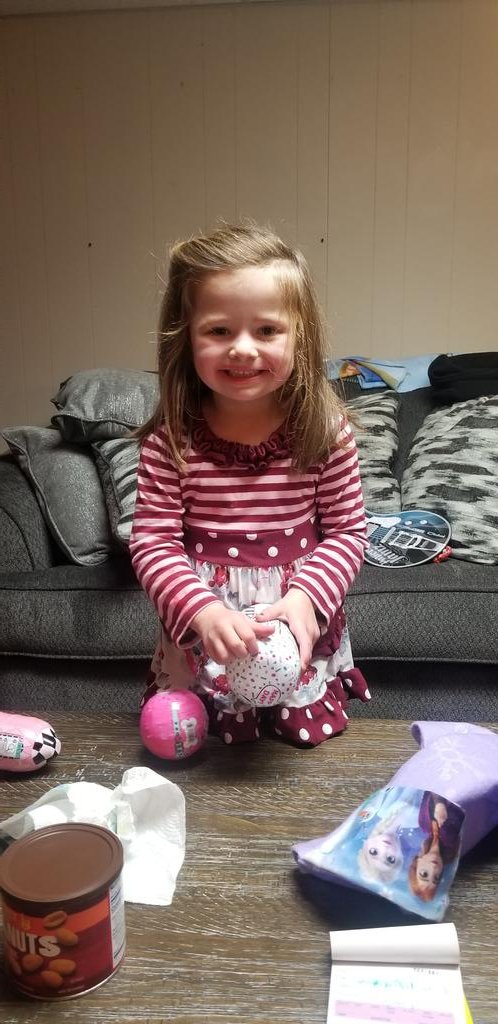 CarleighButton's tweet photo. @baker_ric got some my xmas from dad today that Santa left me! I might get more tonight when Uncle Marc comes over? #loveyou https://t.co/ldyLHa5DZJ