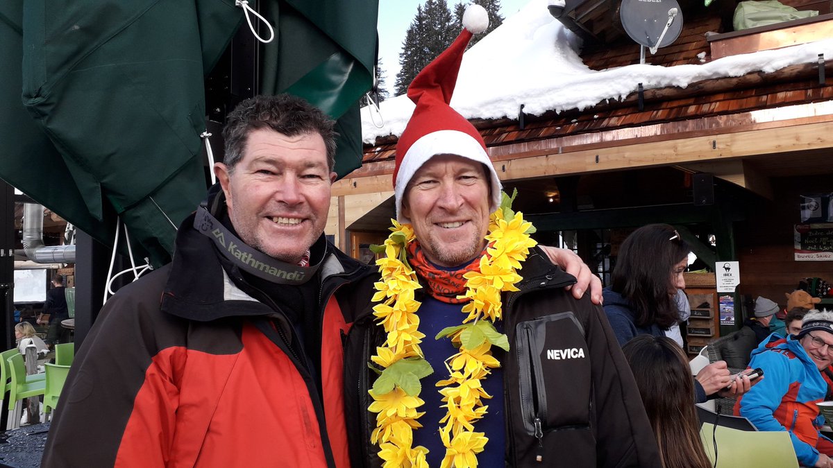JimWilliams16's tweet photo. @SimonGould01 @ClaireBoyd83 Merry Christmas Simon...will try and have a Zoom catch with you and Rhoddy in the new year..lots of love Jimmy and the Chipmunks 😁 https://t.co/Ib9LaPhUAm