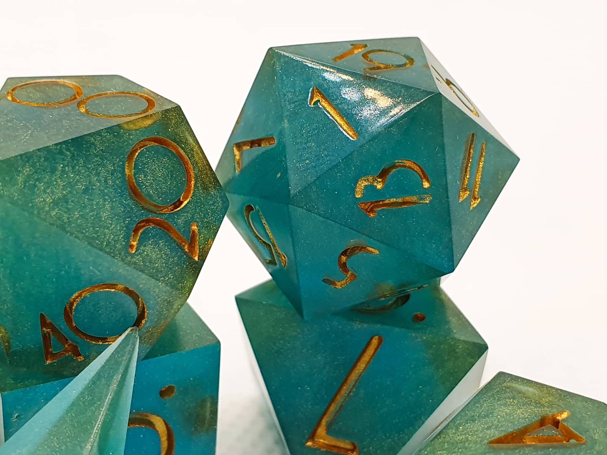 MilitaryMice's tweet photo. Squeek Squeek!
For today's #Dicember we're showing the finished off set, Gilded Cove! This set was made by Forgemaster Cyril Strongclaw to capture his favourite holiday destination! We hope you like them!
- Lieutenant Squeeks
#dice #rpg #dungeonsanddragons #customdice https://t.co/RUPG8LqRPj