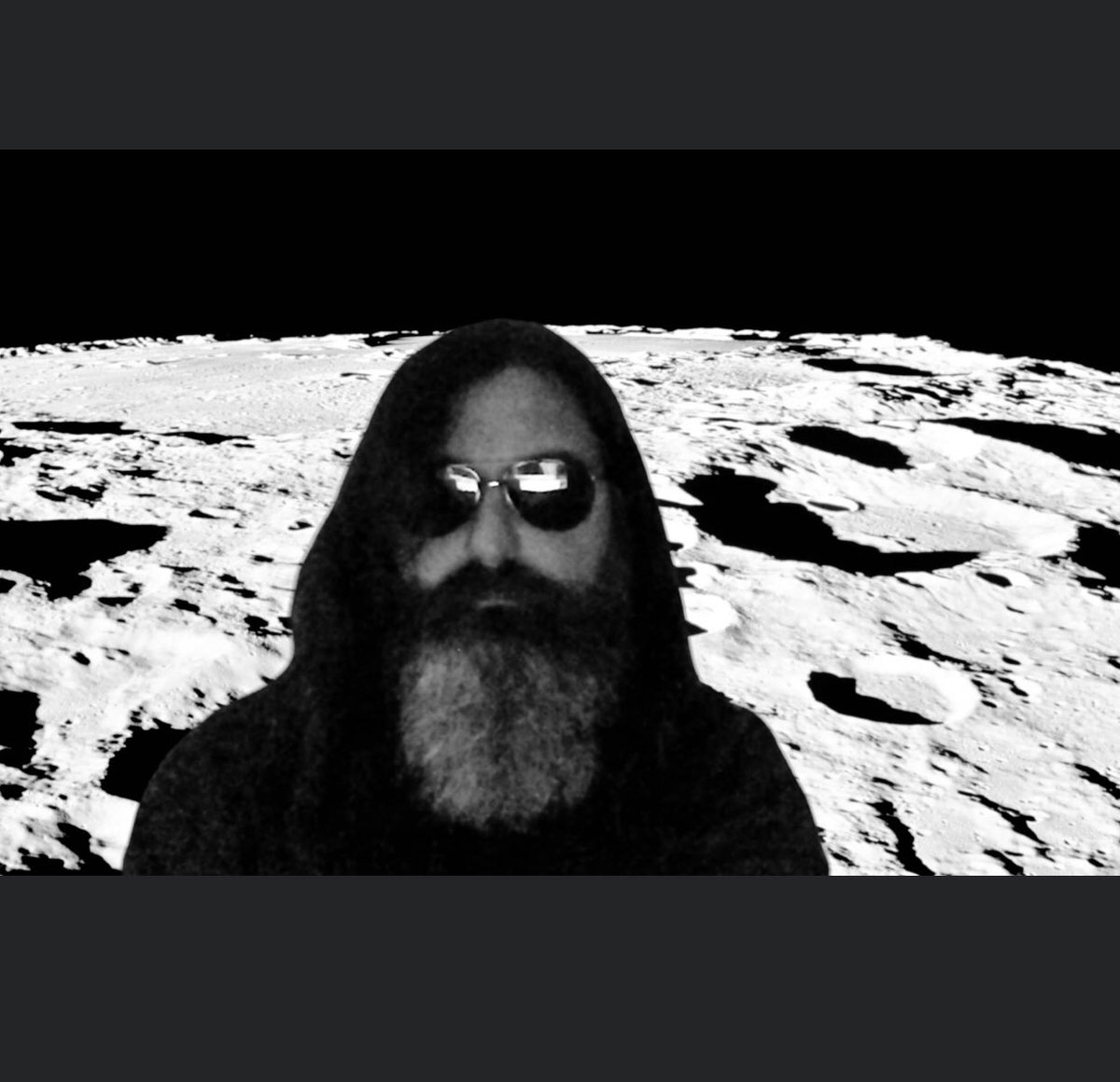 patfulgoni's tweet photo. #astronaut #moonlanding #singer #spaceisdeep #imaybesometime https://t.co/SCoaHCHyxQ