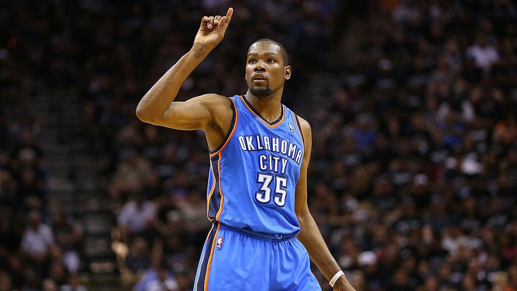 Kevin Durant Playoff Clutch Shooting Stats (14-18):Last 5 minutes, Score within 5:42.0 FG% (29/69)Last 2 minutes, Score within 3:30.8 FG% (8/26)