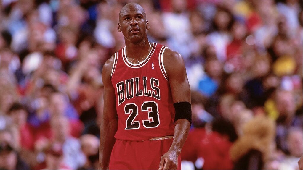 FG Leaders(Last 2 minutes, Score within 3):1. Michael Jordan (89-93)2. Kobe Bryant (06-10)3. LeBron James (09-13)T4. Allen Iverson (99-03)T4. Stephen Curry (15-19)