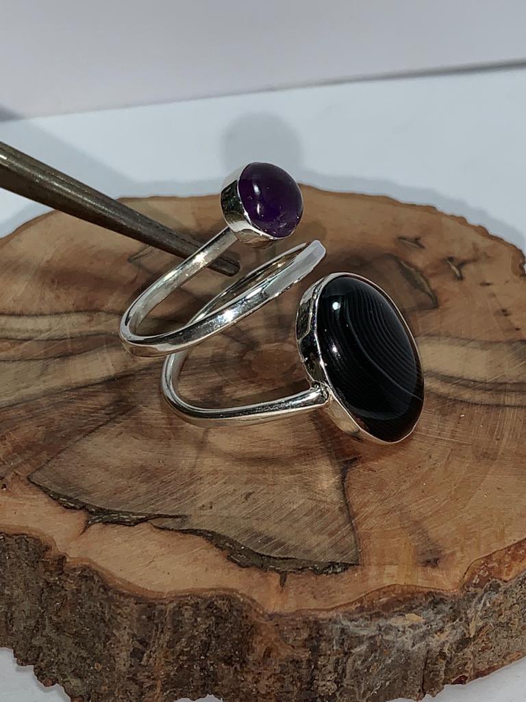 hobbydeplata's tweet photo. Anillo doble piedra hecho 100% a mano y en Plata 950 solicitado por clienta de Los Ángeles.
Valor: 19.000 pesos

#joyasdeplata #arosdeplata #anillosdeplata #pulserasdeplata #losangeles #reparacionjoyasdeplata #orfebreriaenplata https://t.co/IWKrRKMLaQ