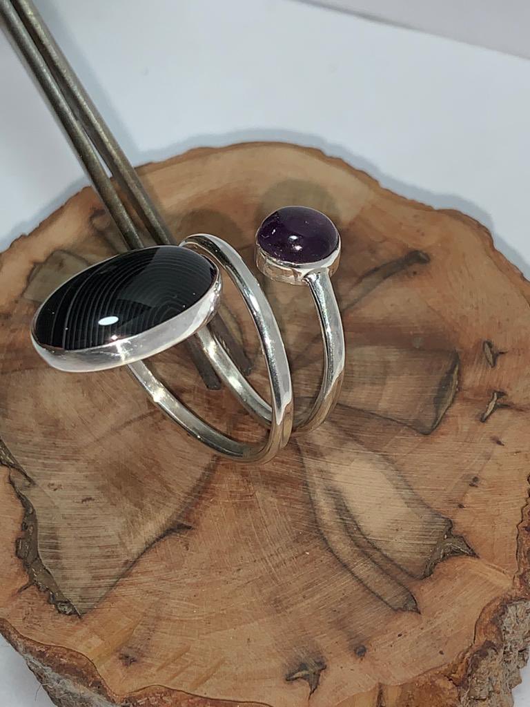 hobbydeplata's tweet photo. Anillo doble piedra hecho 100% a mano y en Plata 950 solicitado por clienta de Los Ángeles.
Valor: 19.000 pesos

#joyasdeplata #arosdeplata #anillosdeplata #pulserasdeplata #losangeles #reparacionjoyasdeplata #orfebreriaenplata https://t.co/IWKrRKMLaQ