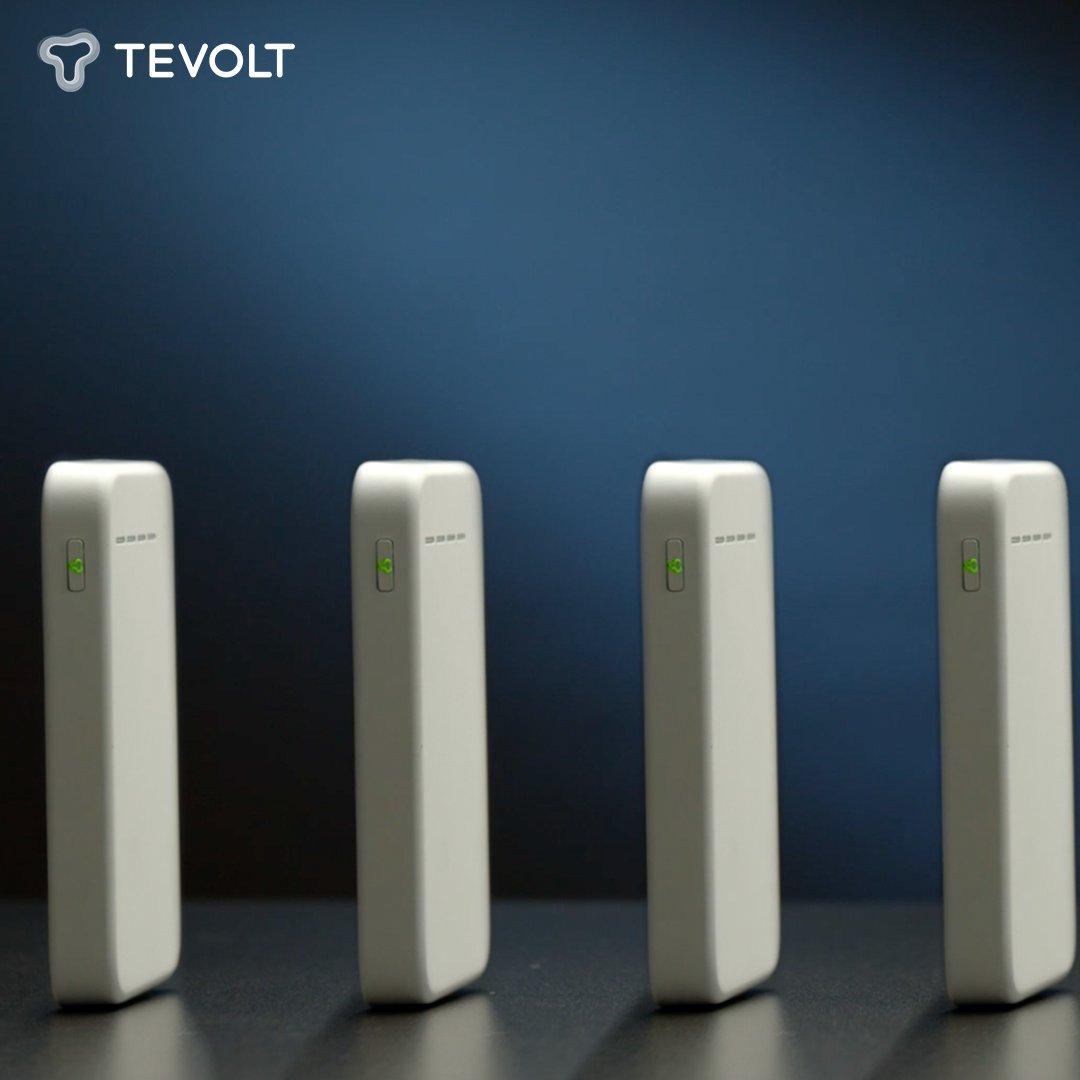 TevoltPlus's tweet image. No More F*cking Dead Batteries.⁠
No More Sh*tty Cords.  ⁠
Just 100% Charge, 100% Of The Time.⁠
Visit tevolt.com for more! ⁠
. ⁠
. 
#MerryChristmas #Christmas #powerbank #iphone #samsung #iphonecharger #wirelesscharging #fastcharging #battery #design #gadget