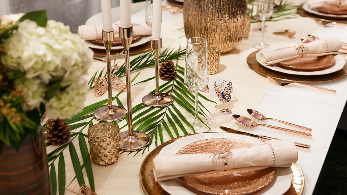 Looking for last minute New Years ideas? Contact us! We can help you design a micro experience as unforgettable as it is delicious. ow.ly/y14H50CNoF9