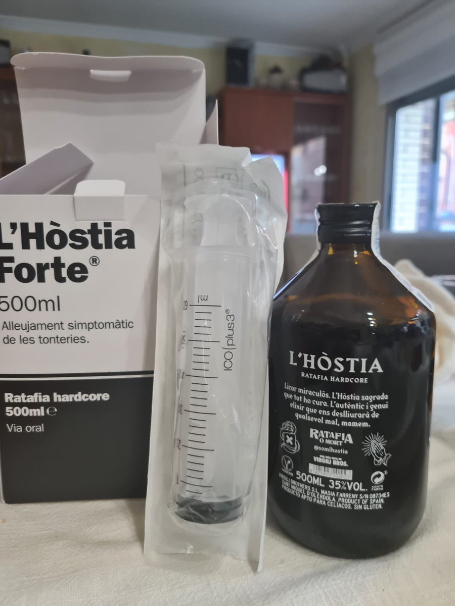 adgaarmen's tweet photo. Ha sortit un nou medicament.
Diuen que és molt recomanable, veurem... https://t.co/noELBrBS4R