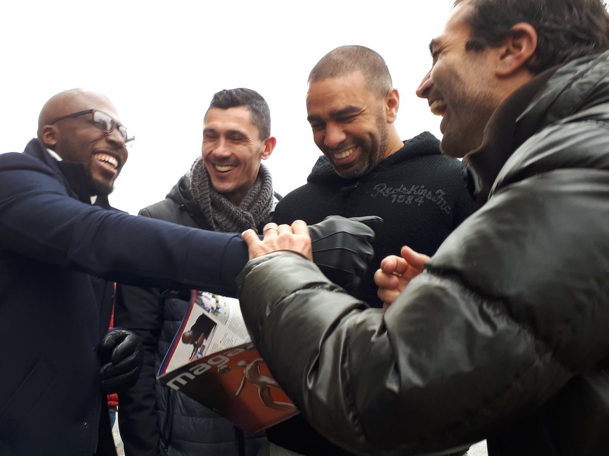 Sylvain Idangar (<a href="/sly91z/">Sylvain Idangar</a> , auteur de "La valeur de l'échec"), Serge Simon, Yacine Hima et Jérémy Berthod, les anciens protégés de <a href="/AlainOlio/">alain olio</a> et <a href="/GARRIDOArmand/">A. Garrido off.</a> , fidèles au rendez-vous de <a href="/lemaglequipe/">Le magazine L'Équipe</a> 
Merci pour l'accueil <a href="/OL/">Olympique Lyonnais</a> <a href="/OL_HISTOIRE/">Stephane</a>