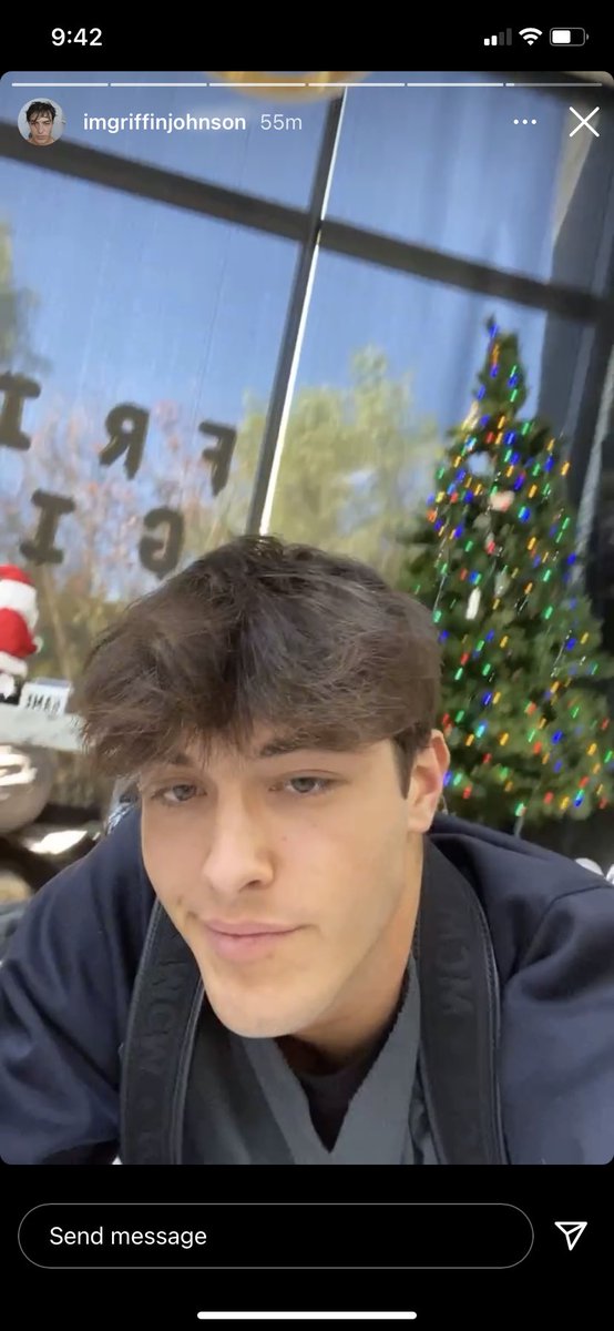nessnuggies's tweet photo. Okay why did Griffin low-key look hot in dis just me thinking dis 😭😂 lol https://t.co/5CKjx4ePhS