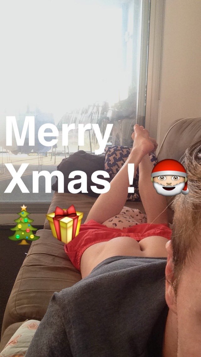 Merry Christmas y’all unwrap your present at onlyfans.com/nathanaussie 😛🎁