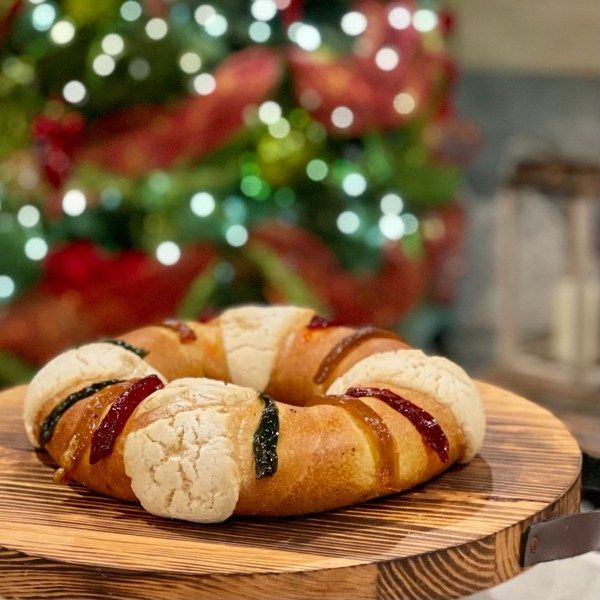 MexGrocer's tweet photo. Rosca de Reyes - Three Kings Cake - Kings Day Mexican Bread - King's Day Bread - Three Kings Sweet Bread - Roscón de Reyes - Includes little plastic doll

https://t.co/xsmGvIW2Ly

#roscadereyes #rosca #roscon #reyesmagos #diadereyes #mexgrocer https://t.co/VC3lzUFeiw