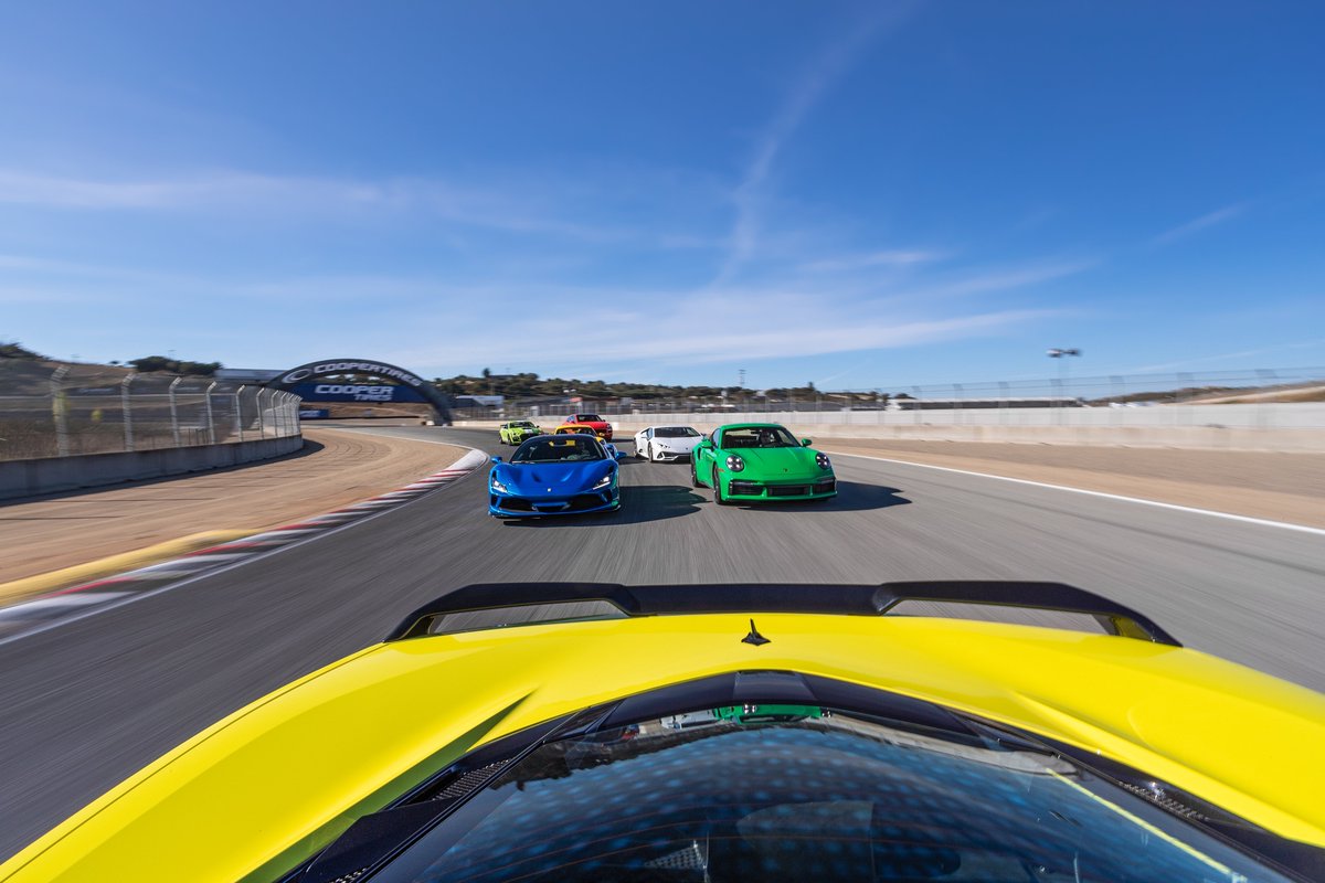MotorTrend's tweet photo. MotorTrend's Best Driver's Car week presented by @TireRack starts tomorrow, 12/27! 🙌🏼 Be sure you check back on https://t.co/VuR72qTid5 tomorrow morning as we roll out the first contenders! #MTBDC https://t.co/IXqhPJHtKe