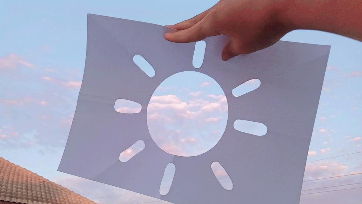 Inthupha2's tweet image. Happy birthday ka พี่ไบร์ท
มีความสุขมากๆนะค่ะ23 ขวบเเล้ว
น่ารักเเบบนี้ตลอดไปเลยนะ
สำหรับหนู พี่ไบร์ทเก่งมากเลยคะ
ผ่านอะไรมาตั้งเยอะ เเละถ้าวัน
ไหนพี่ไบร์ทท้ออย่าลืมนะค่ะ
ยังมี✊📦💗 ตรงนี้ จากพวกเราทุกคน 
มีความสุขมากคะ 
Happy birthday to brigth💗
#skytosunbright23rd 
#bbrigthvc