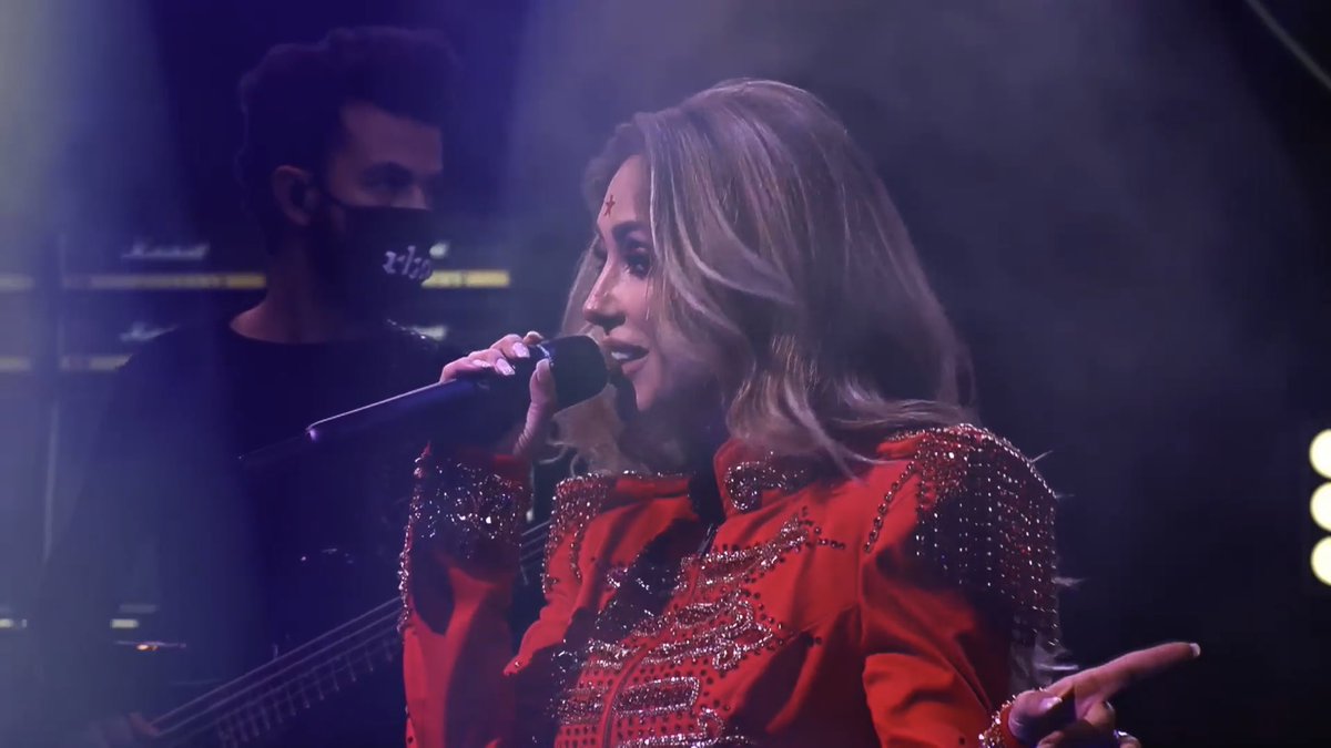 soyjocelinecg's tweet photo. la estrellita en la frente NOOOO ANAHI NO ME HAGAS ESTOOOOO #SerOParecer2020 https://t.co/DmFk5wYBnS