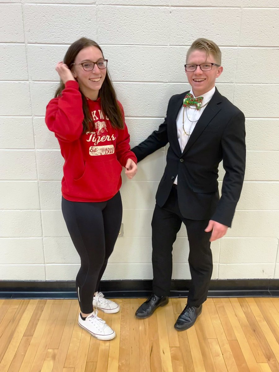 AlexisByrnes's tweet photo. dysfunctional always. 
But Sam made his bow tie, is wearing three chains, and we covered the outlet. 🤷🏻‍♀️ #winning https://t.co/GXTAvfjUoD