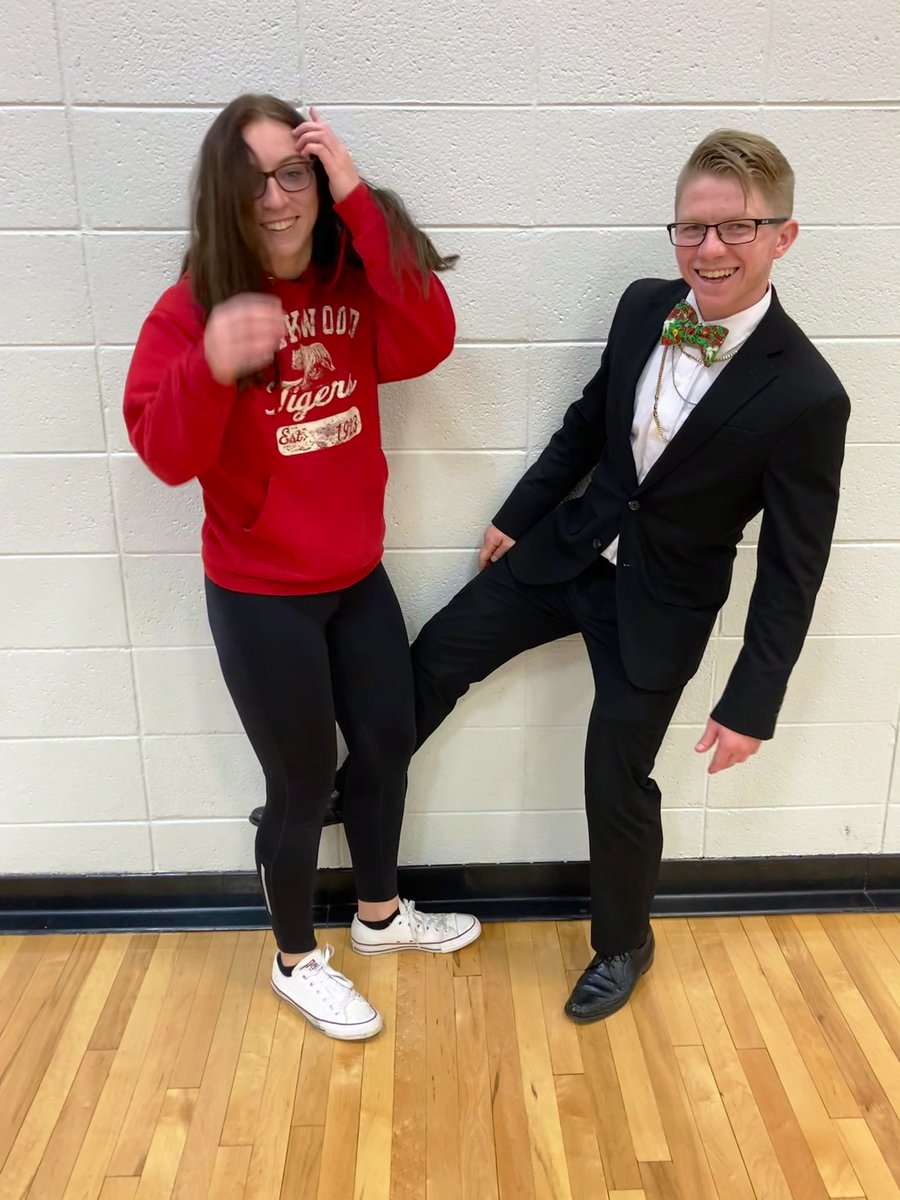 AlexisByrnes's tweet photo. dysfunctional always. 
But Sam made his bow tie, is wearing three chains, and we covered the outlet. 🤷🏻‍♀️ #winning https://t.co/GXTAvfjUoD