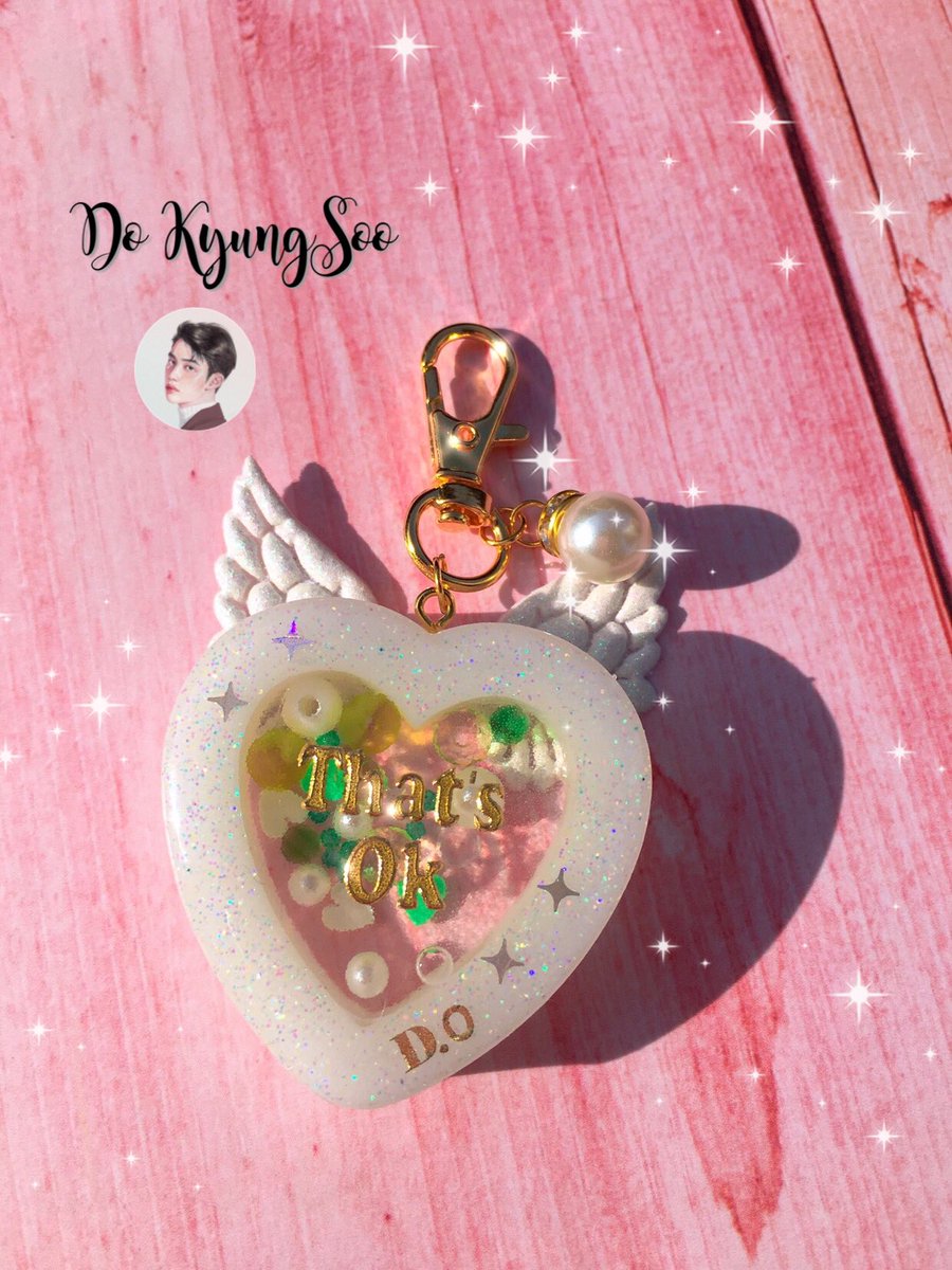 ershandmade01's tweet photo. 🏷EXO D.O Keychain Shaker
🏷Handmade
🏷Type Liquid Shaker
.
🏷Order via Shopee/ Tokped
🏷Link di bio https://t.co/UwARR1hYCm
.
#gancishaker #gancikpop #DoKyungsoo #keychainshaker #keyringshaker #do #keychaincustom #gancicustom #resincustom #resin #resinart #exo #ershandmade https://t.co/ElOOcM2M8W