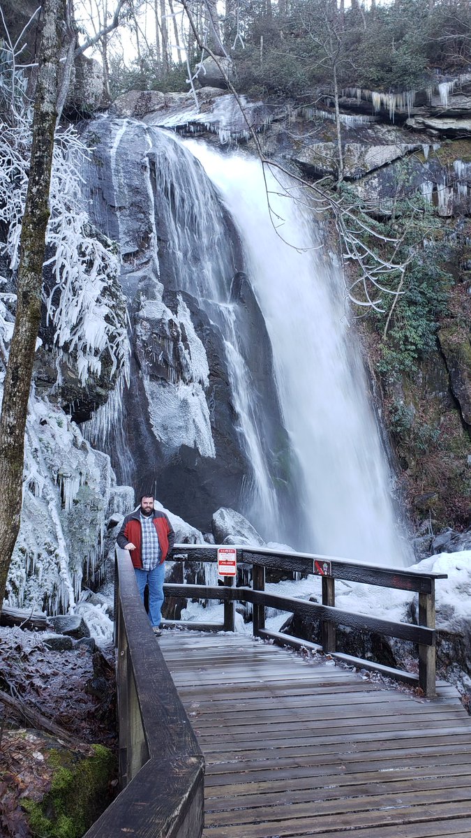 theprofessor75's tweet photo. We survived the hike to the top of this amazing ice encrusted waterfall without breaking our necks.  Risk/reward with lots of reward! @fablibrarian13 https://t.co/rcgzgbNN2D