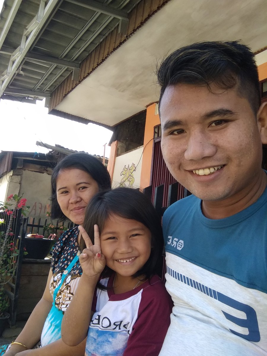 efrazanova's tweet image. Awali pagi dg senyuman....