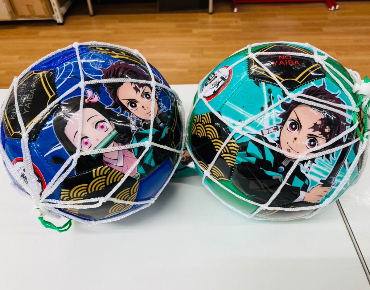 福岡 Okおもちゃ流通センター 春日店 على تويتر 大人気 鬼滅の刃から サッカーボール が登場 サイズは公式仕様の5号サイズ ブルー グリーン の2色です サッカーボール 竈門炭治郎 竈門禰豆子 我妻善逸 嘴平伊之助 お正月遊び お外遊び サッカー
