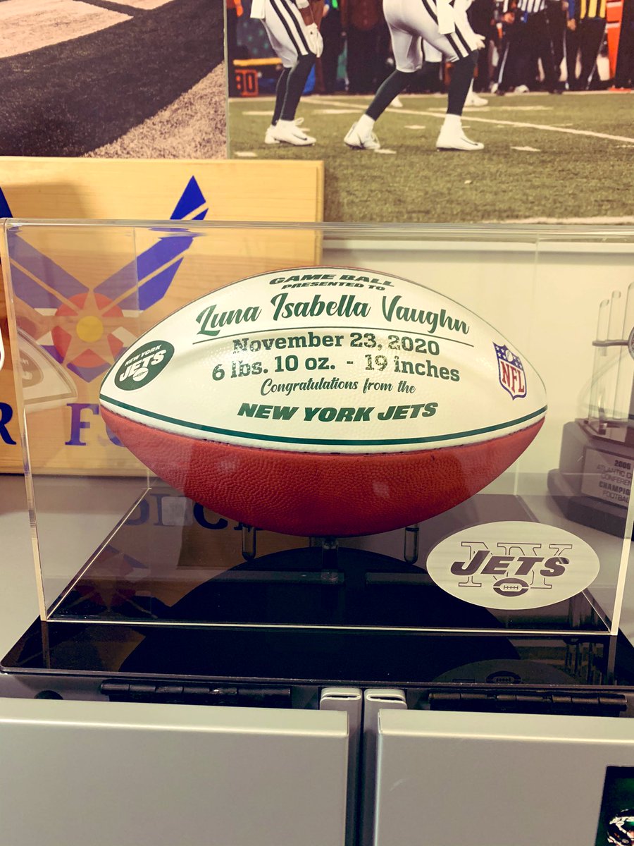 My Wife giving birth to our daughterLuna Isabella Vaughn11-23-202012:53am6lbs10oz19in