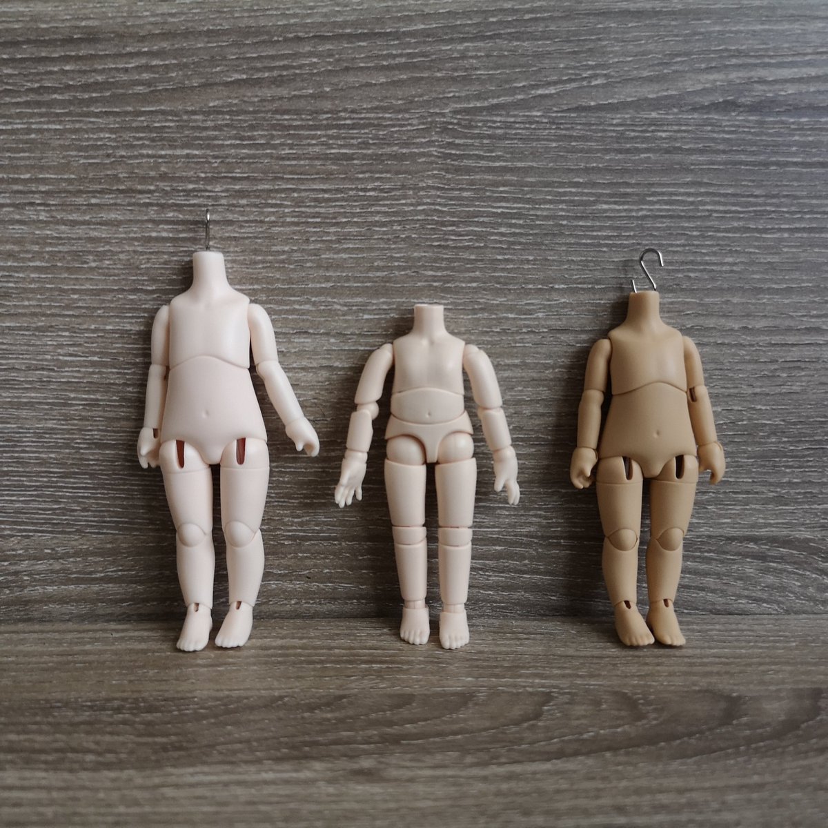 オビツ11ボディの比較です。左から右に行くとそれぞれChibi Gu兄