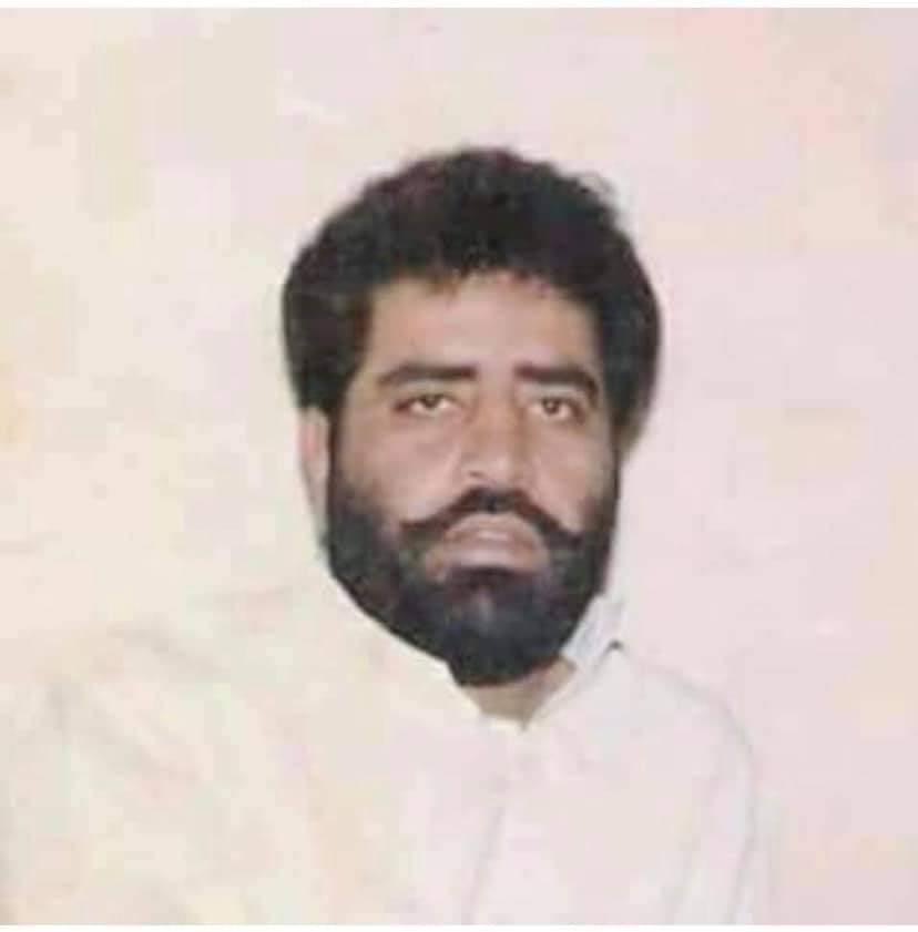 HamadBugti's tweet photo. ہے میرے گھر کی ہمیشہ سے روایت لوگو
جان دے کر بھی کیے عہد نبھائے رکھنا

منزلِ قوم کی راہوں میں روشنی کے لیے
اپنا یہ خون چراغوں میں جلائے رکھن https://t.co/ieUo1EiSdn