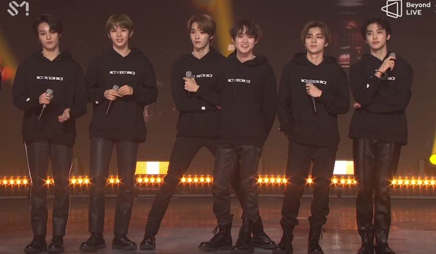 ซองชาน 555555555555 ขอร้องเลย 55555555555555555555555555555 กางขาแบบสุด 5555555555555