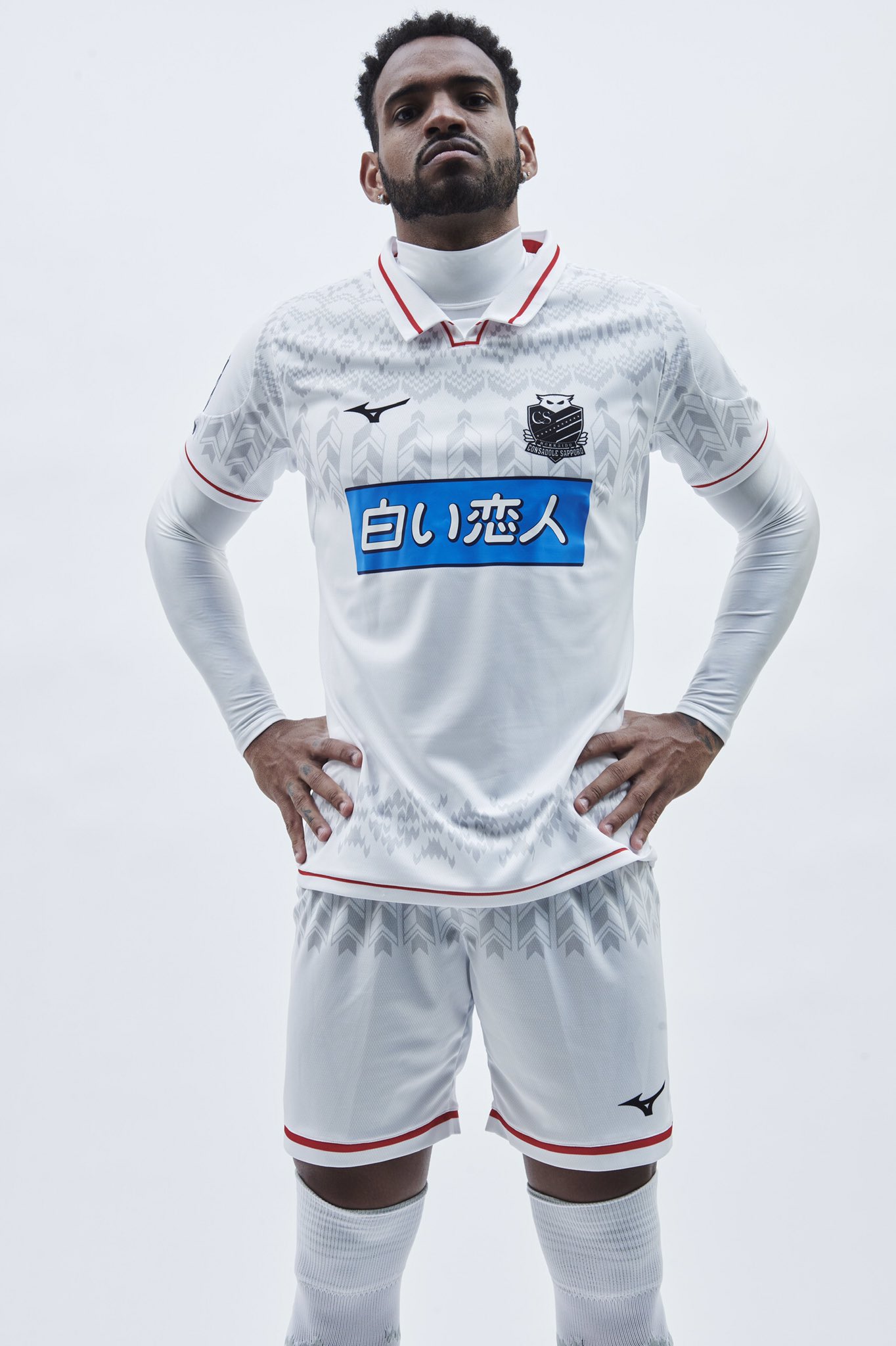 北海道コンサドーレ札幌公式 21新ユニフォーム デザイン画とコンセプトを順次公開中 北海道のイメージを凝縮した3rdユニフォーム 雪の白とノルディック柄 氷の結晶 シマフクロウの羽根をイメージソースとした総柄のデザインを採用し 北海道を 北海道コンサドーレ札幌公式 21新ユニフォーム デザイン画とコンセプトを順次公開中 北海道のイメージを凝縮した3rdユニフォーム 雪の白とノルディック柄 氷の結晶 シマフクロウの羽根をイメージソースとした総柄のデザインを採用し 北海道を