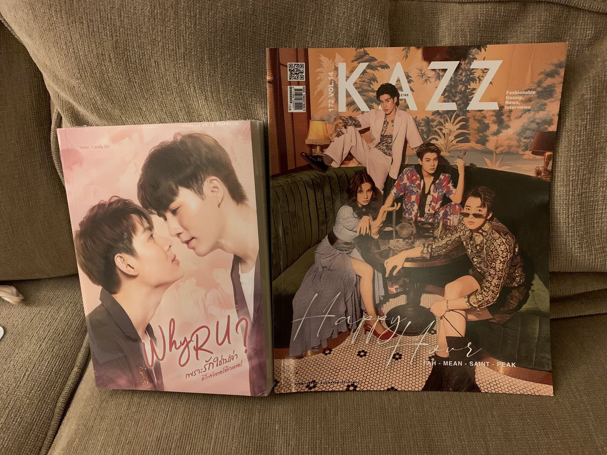 JenHG43's tweet photo. 🙏🏻my wonderful hubby who puts up with my #ZaintSee focus & 🙏🏻🙏🏻 to @ZSshopdelivery for helping me get the #ZeePruk photobooks & #Sansook #Saint_sup popcorn & croutons.magazines & book from eThaicd & decor #CactuZS 🐨🐰🌵They helped me get through a hard Christmas. Love 💙❤️ https://t.co/SLHSw1i714