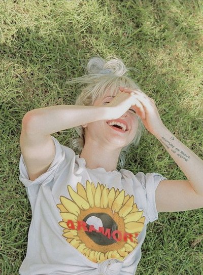 Happy Birthday Hayley Williams of Paramore <3 