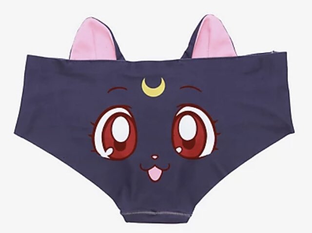 A-Qing wears these, bc she’s into old-school anime:
