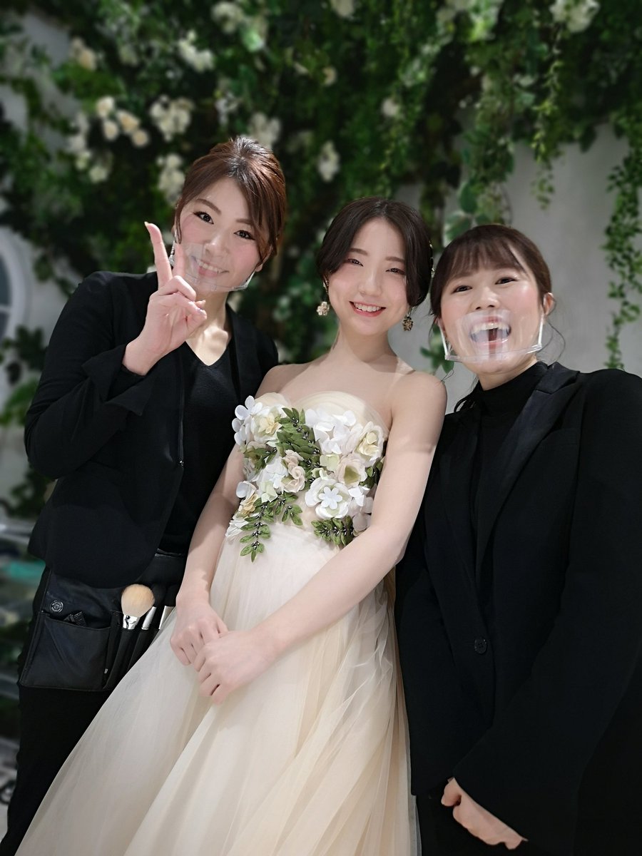 広島ブライダル館 館長 ヘアメイクショーで仕上がった花嫁とヘアメイクアーティストの小原さんと渡辺さん 広島ブライダル館part2 Cocoro の素晴らしいアレンジ技術を披露してくれました 配信url T Co Vhtwsisnru 次はシェラトングランド 広島ブライダル館 館長 ヘアメイクショーで仕上がった花嫁とヘアメイクアーティストの小原さんと渡辺さん 広島ブライダル館part2 Cocoro の素晴らしいアレンジ技術を披露してくれました 配信url T Co Vhtwsisnru 次はシェラトングランド