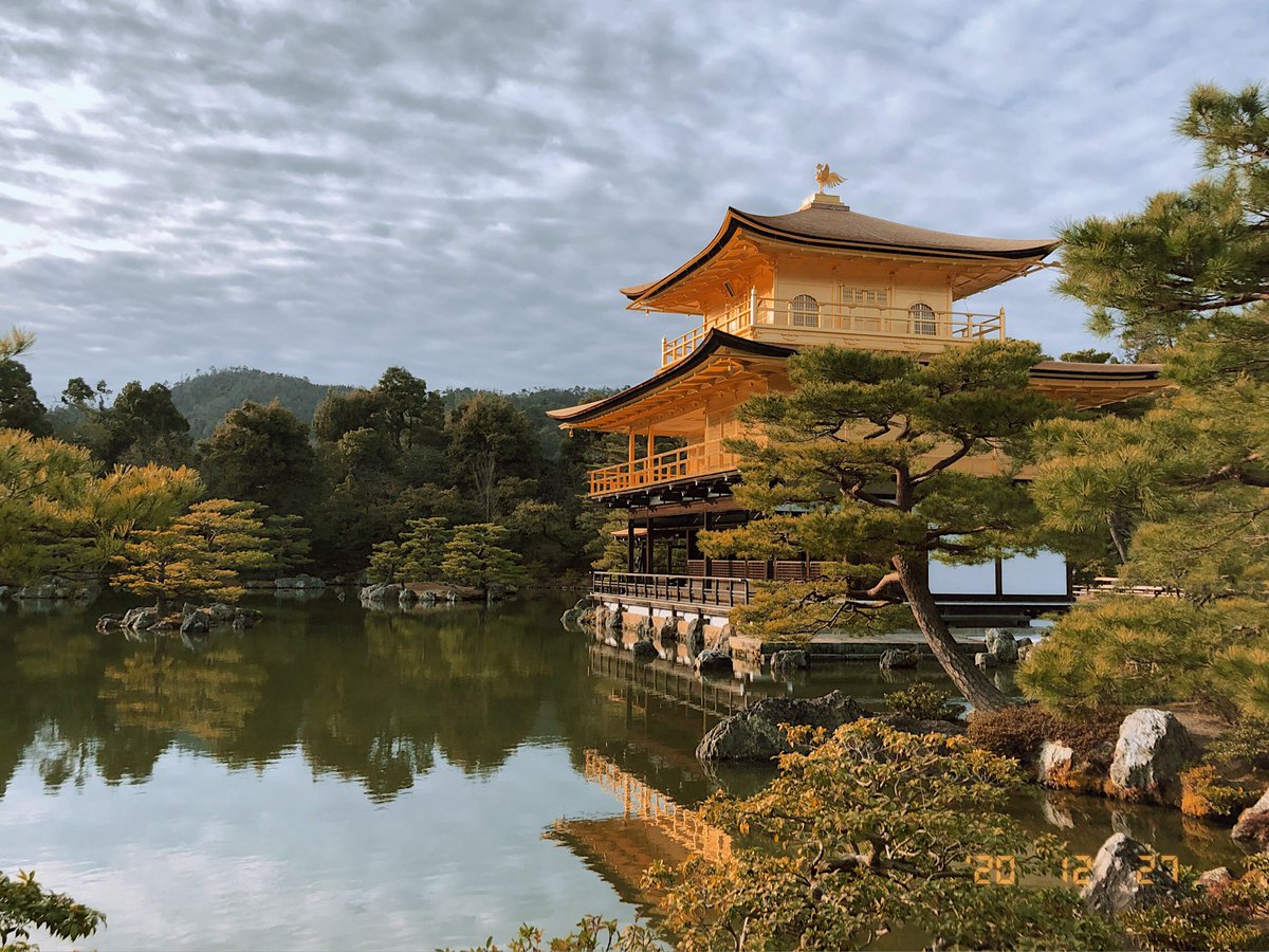 Завершилась реставрация Золотого павильона Кинкаку-дзи в Киото