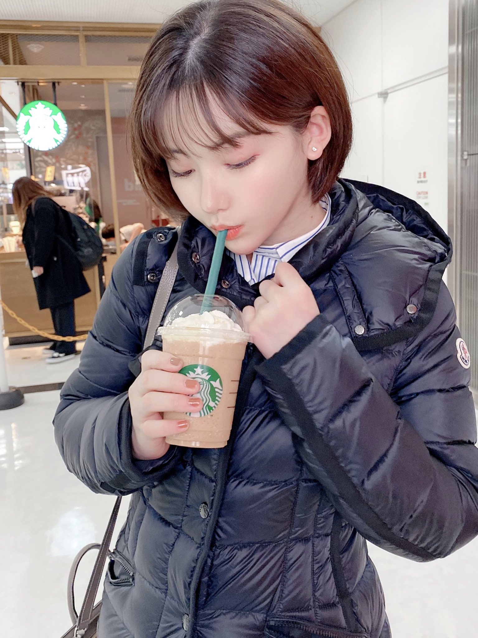 Twitter 上的 深田えいみ レーシック手術を機に裸眼メイクデビューしました 両目とも2 0でレーシック最高 T Co Mjdp3ly4vg Twitter