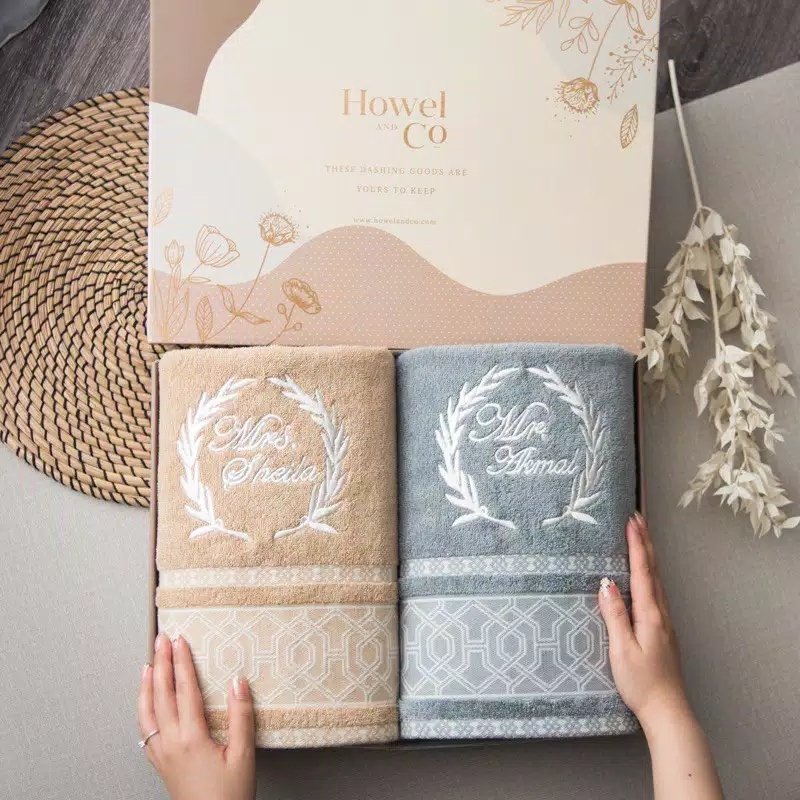 RacunProduk's tweet image. Rekomendasi Onlineshop yang jual Hampers/Giftbox di Shopee 🎁

Gak perlu bingung lagi cari hadiah👌🏻

            ☀️[A Thread]