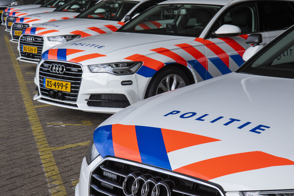 Rotterdam - Politie grijpt in bij illegaal feest: ?..