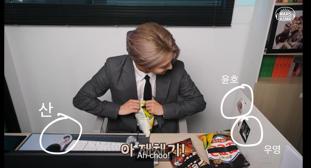 ddeonghwa0403's tweet photo. @ATEEZofficial 성화의 ASMR을 너무너무 좋아합니다!!
#MARS_ASMR #ATEEZ #에이티즈 #성화 #SEONGHWA #숨은_ATEEZ_찾기 https://t.co/vHkElCNzVe