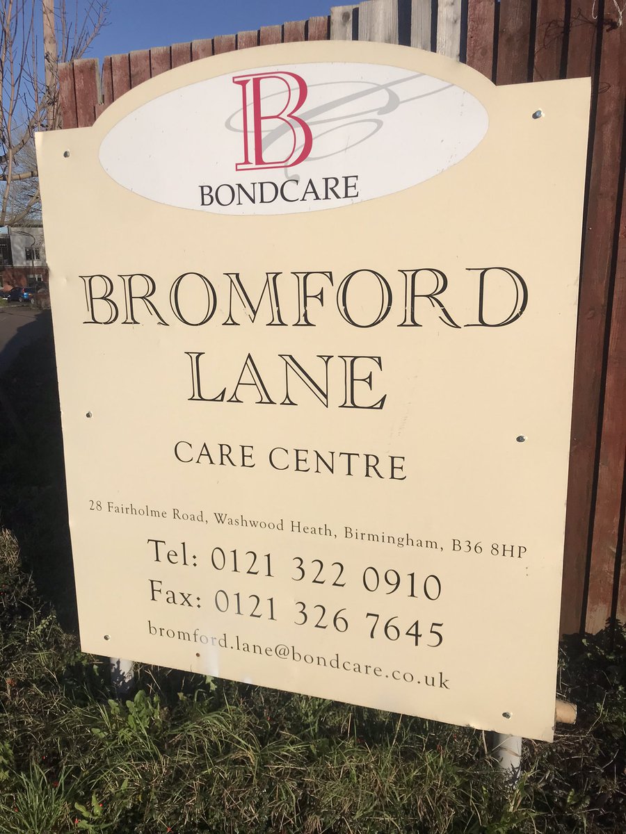 28 Fairholme Road, B36. #HodgeHill #Birmingham FLYTIPPING. Please can you help us keep our area clean <a href="/BCC_Help/">BCC Customer Service</a> <a href="/BhamCityCouncil/">Birmingham City Council</a>