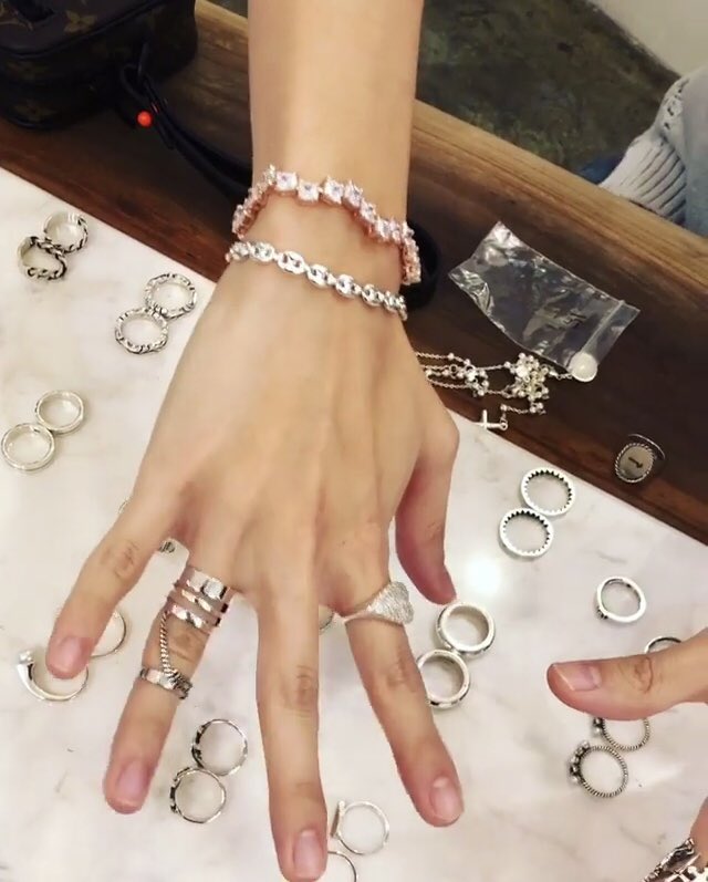 that LONG SLIM FINGERS