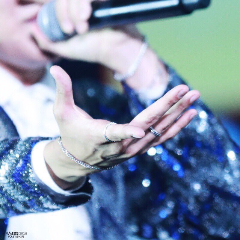 it's so pretty yet dangerous to look at