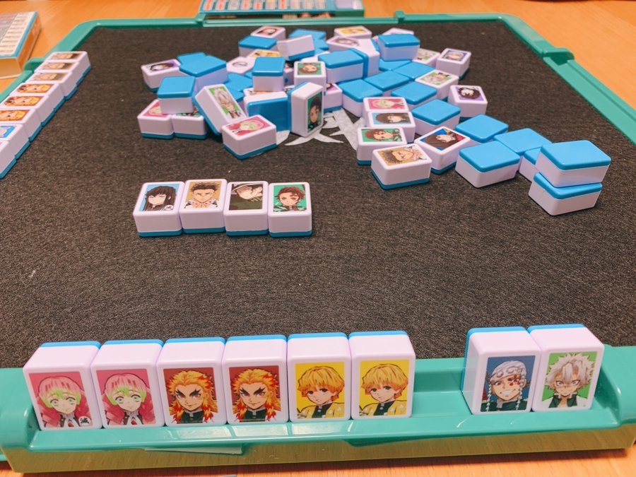 ドンジャラ のルールは簡単 実は２ ４人でも出来る 絵合わせゲーム 人気の ドラえもん だけでなく 今なら 鬼滅の刃 バージョンもあります 大人の再学