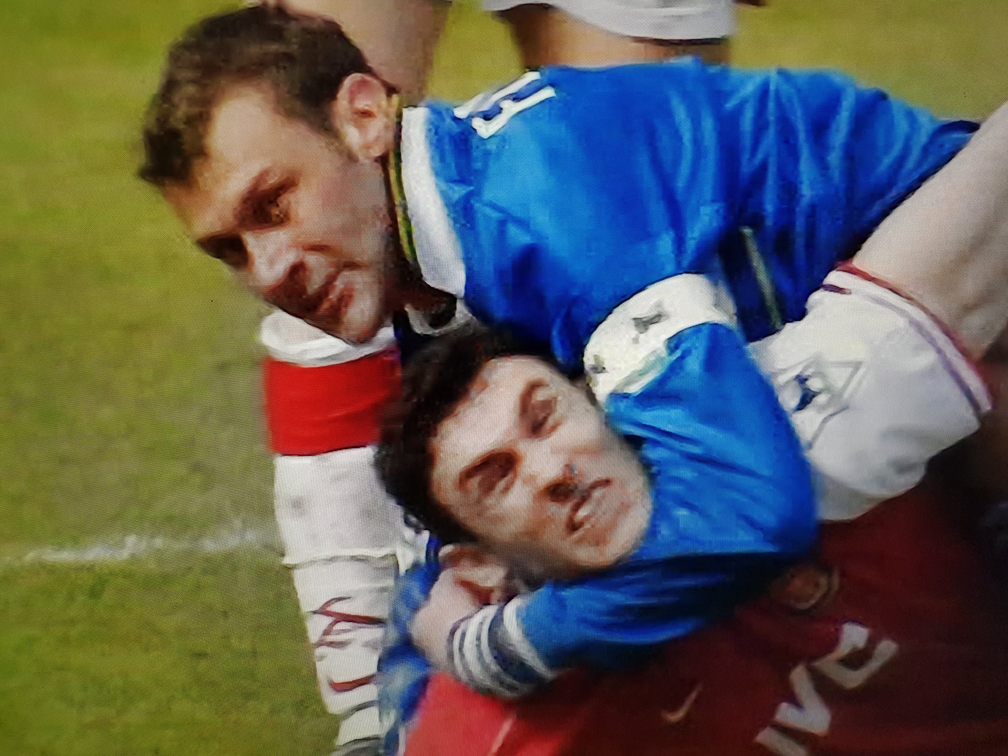 Happy 50th Birthday to this calm and cool headed gentleman Duncan Ferguson 