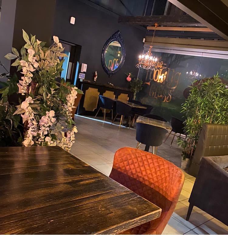 Looking forward to re-opening <a href="/LookingGlassSR1/">TheLookingGlass🍄</a> in 2021 miss a glass of wine with a nice Sunday lunch #familybusiness