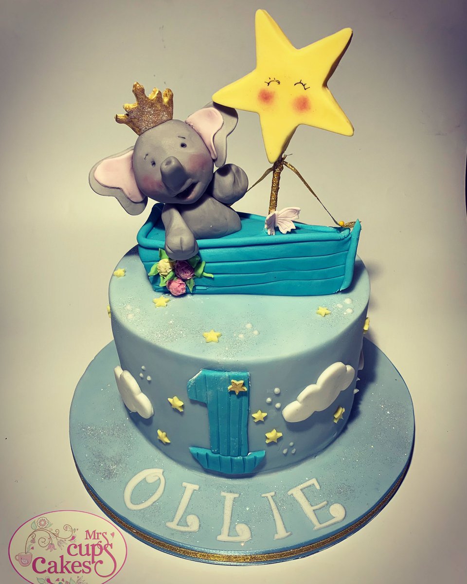 Happy first birthday Ollie #happybirthday #birthdayboy #birthdaycake #nellietheelephant #elephant #cakesofinstagram #celebration #boxingday #boxingdaybirthday #firstbirthday #firstbirthdaycake