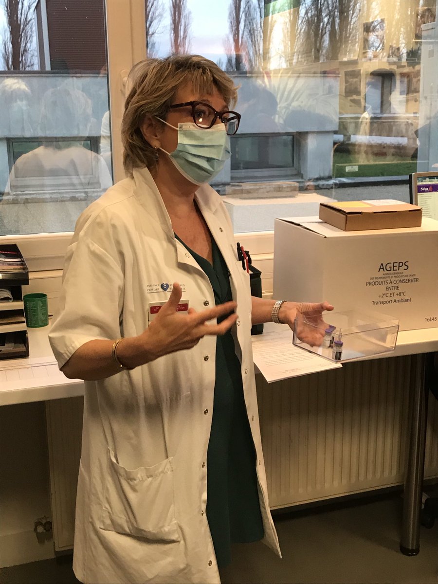 MartinHirsch's tweet photo. Le rôle clef des pharmaciens pour la réussite de la vaccination https://t.co/w56XCIsBuI